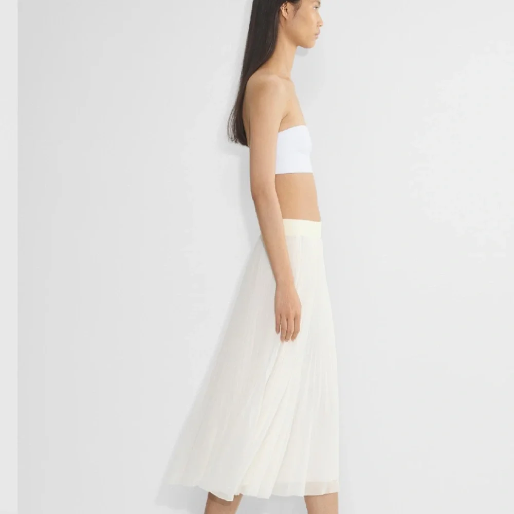 NOT FOR SALE- ARITZIA Elegant White Pleated Skirt - Picture 3 of 6